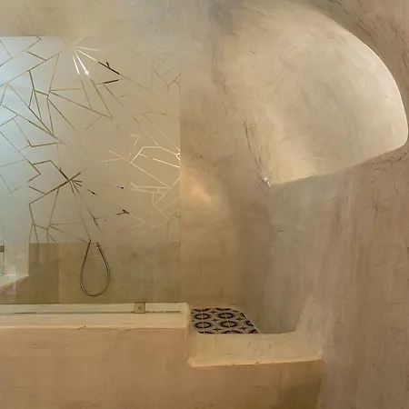 Hidden Treasure Suites Affittacamere Vóthon
