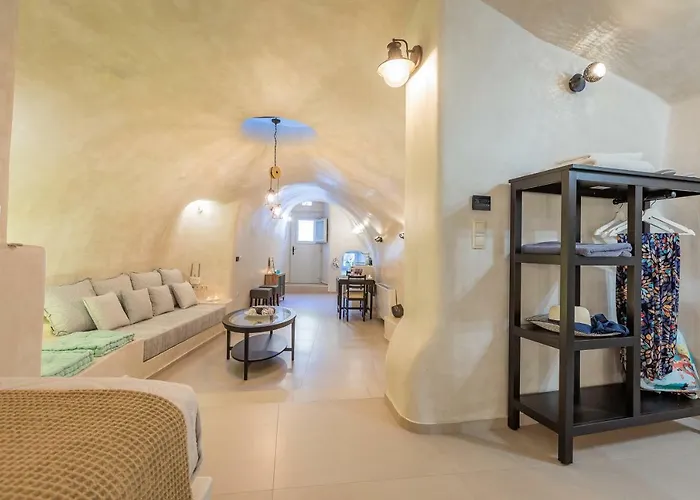 Hidden Treasure Suites Vóthon