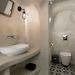 Hidden Treasure Suites Vóthon