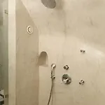 Hidden Treasure Suites בית הארחה Vóthon