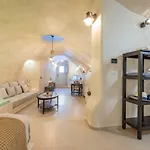 Hidden Treasure Suites Vóthon